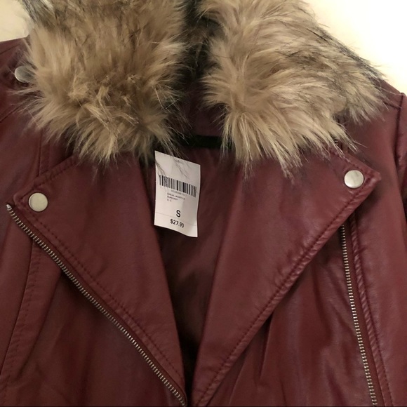 New! Fur-Collar Moto Leather Jacket - Picture 3 of 6